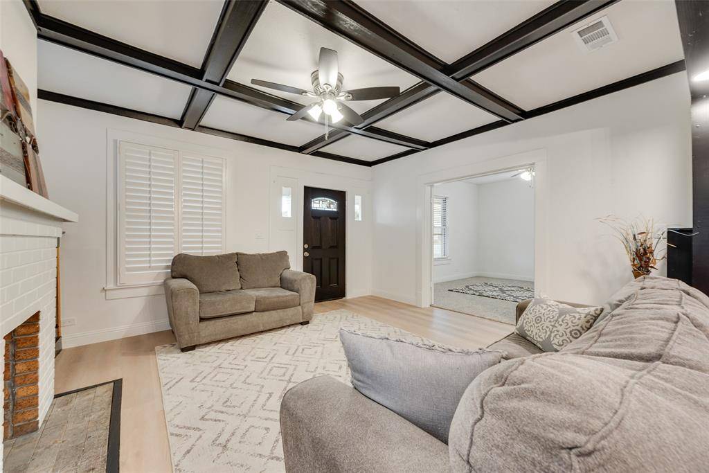 Fort Worth, TX 76110,1205 W Arlington Avenue