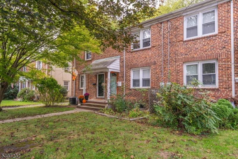 Fanwood Boro, NJ 07023,36 2Nd St