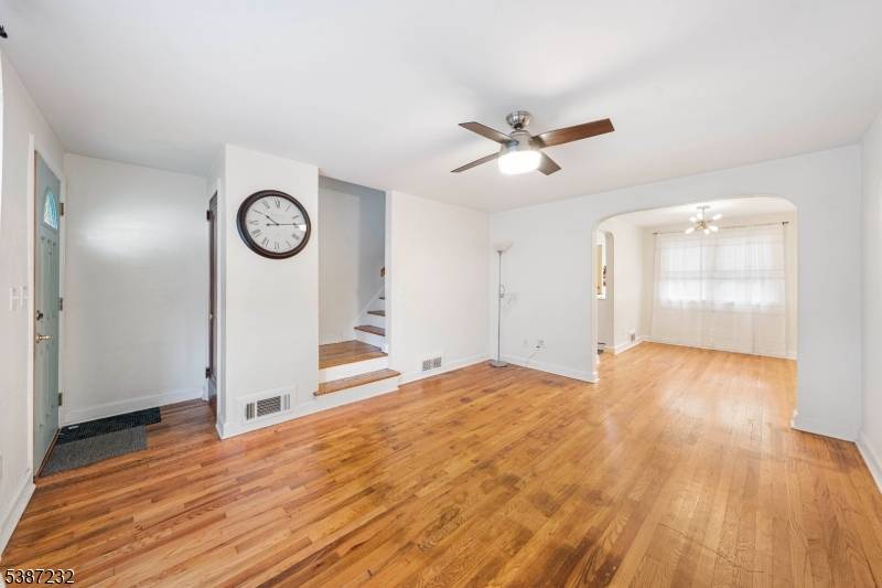 Fanwood Boro, NJ 07023,36 2Nd St