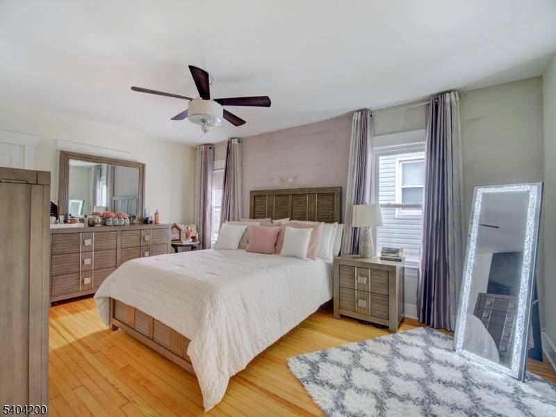 Elizabeth City, NJ 07208,833 Cleveland Ave