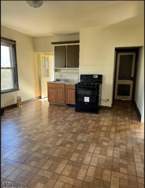 Paterson City, NJ 07524,78 N 5Th St