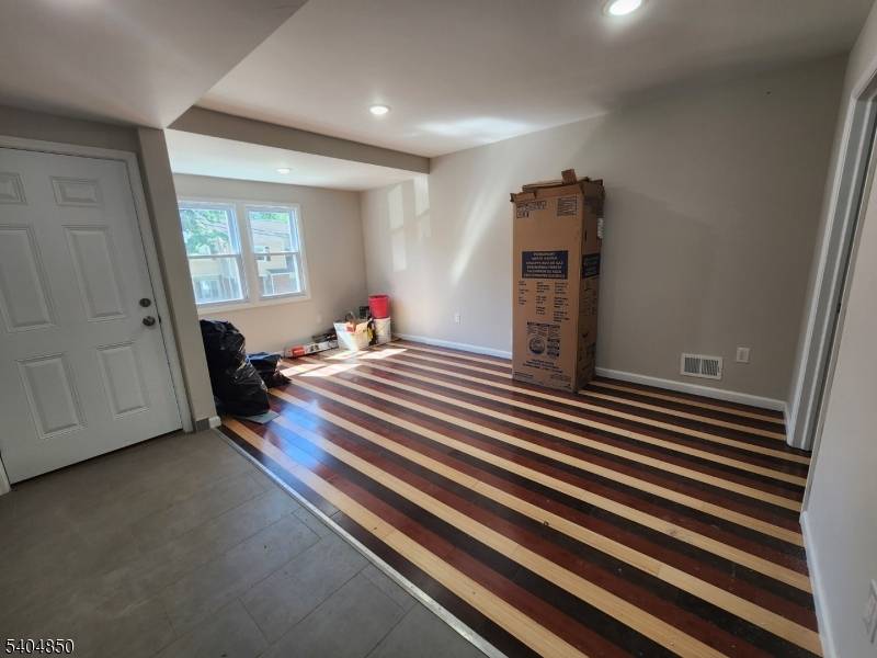 Passaic City, NJ 07055,262 Sherman St