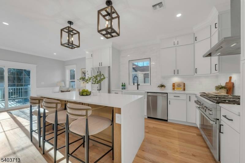 Cranford Twp., NJ 07016,21 Spruce St