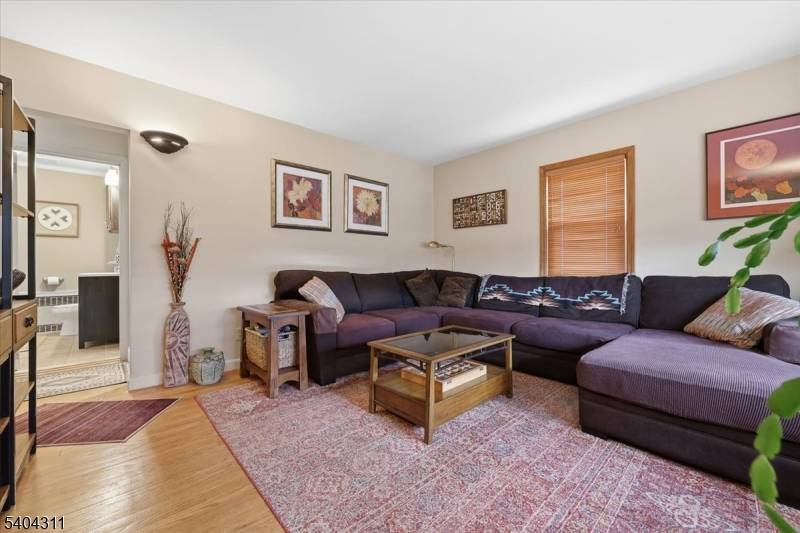 Cedar Grove Twp., NJ 07009,24 Ozone Ave