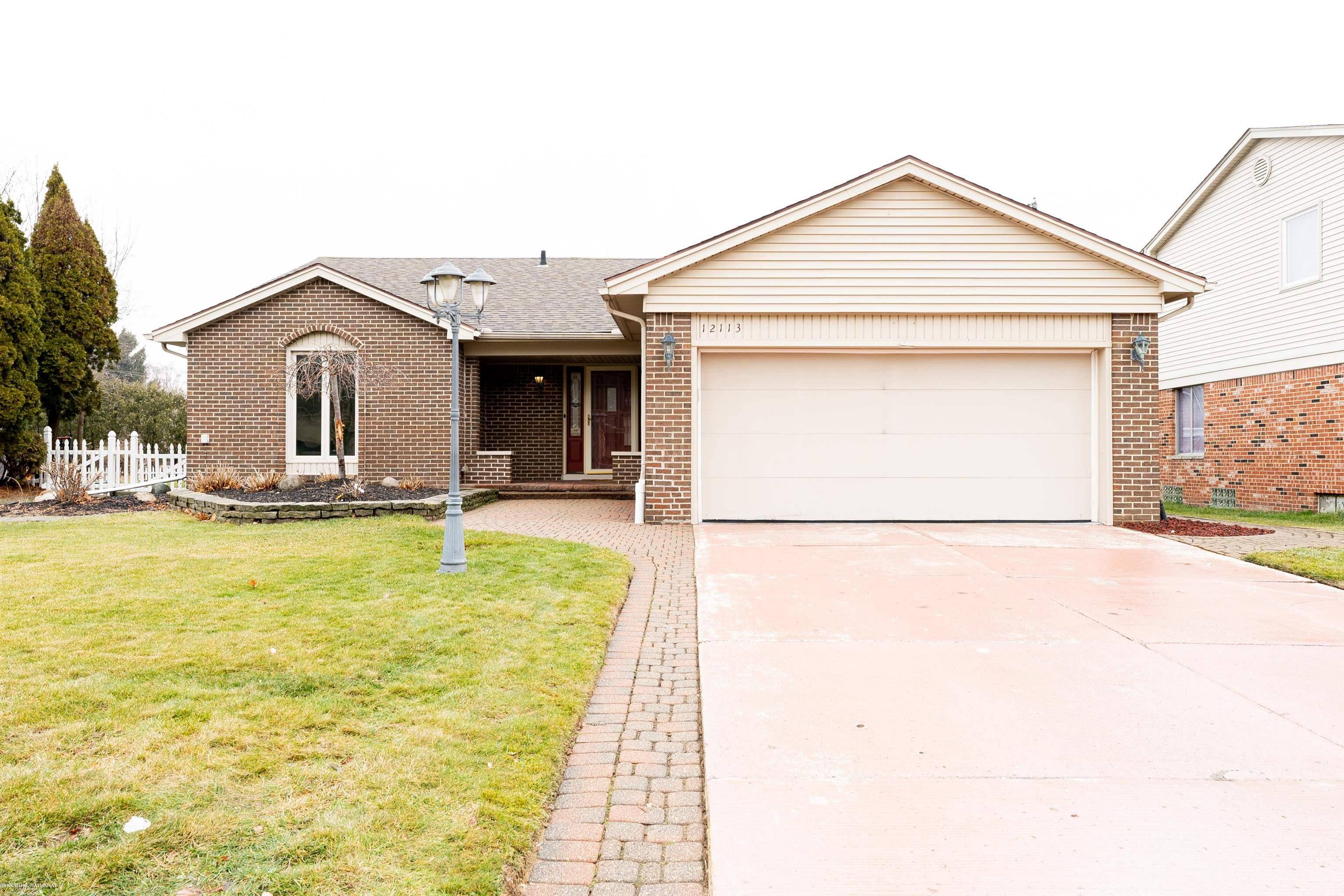 Sterling Heights, MI 48312,12113 Volpe DR