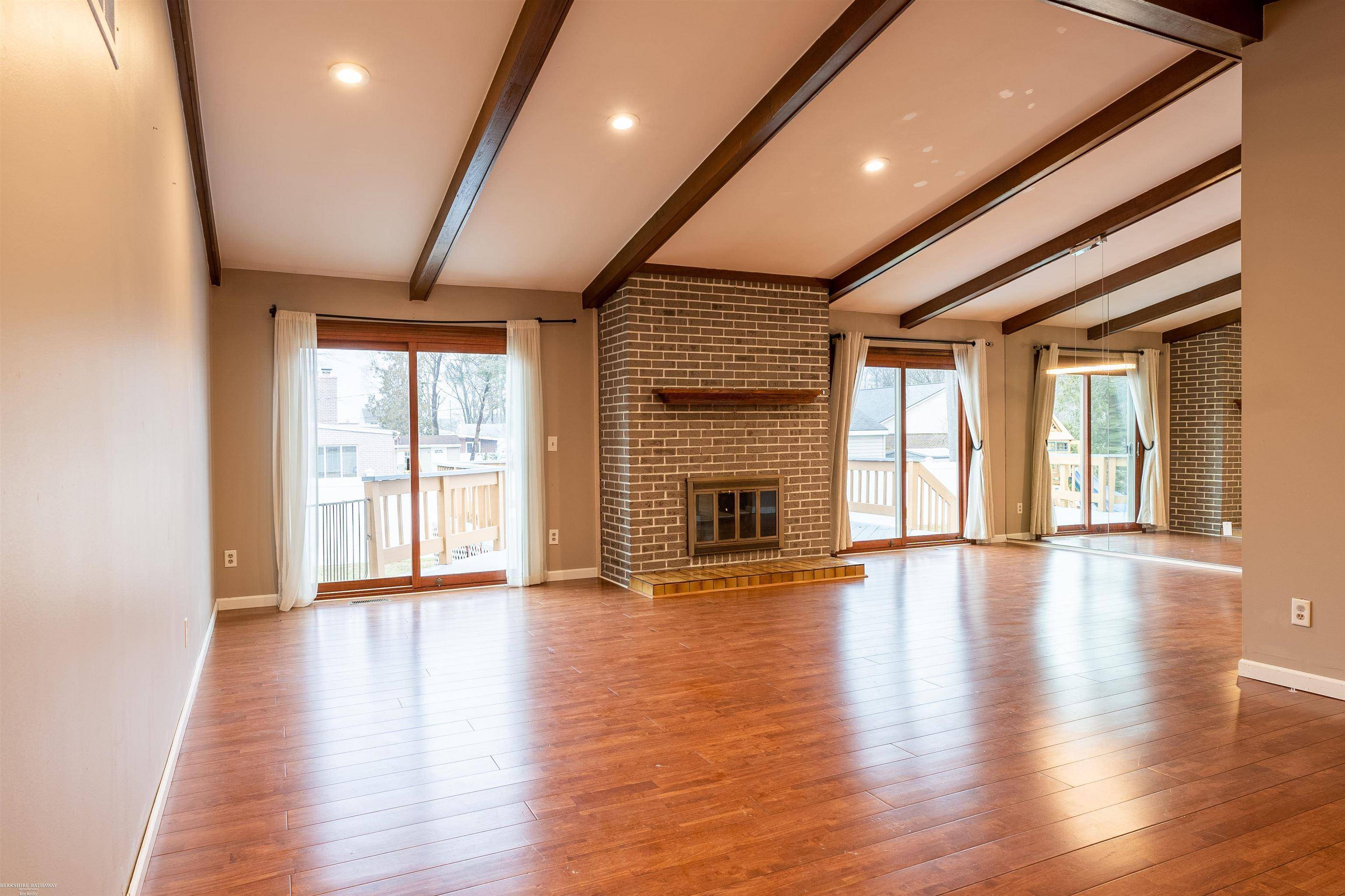 Sterling Heights, MI 48312,12113 Volpe DR