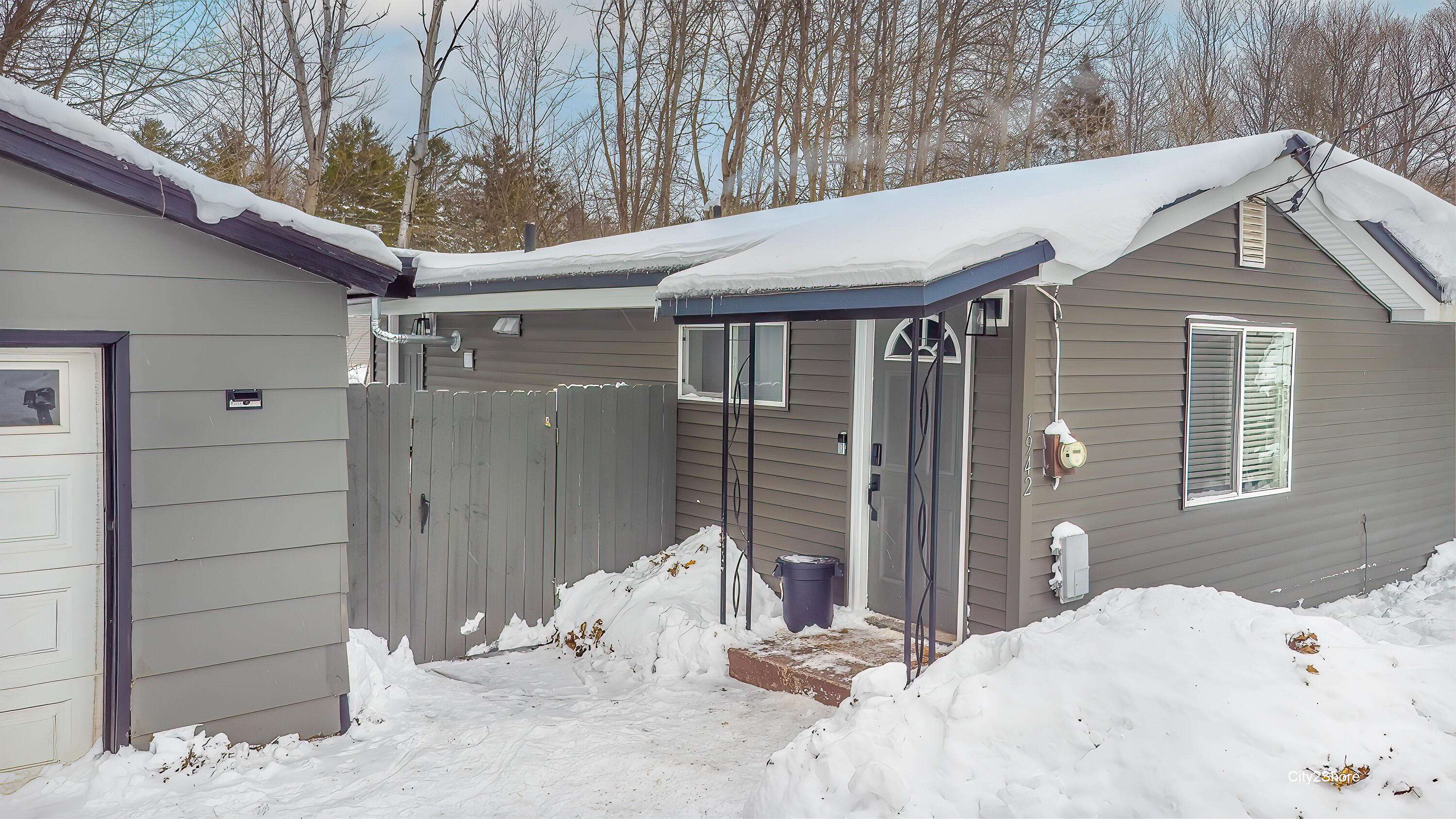 Marquette, MI 49855,1942 Orchard ST