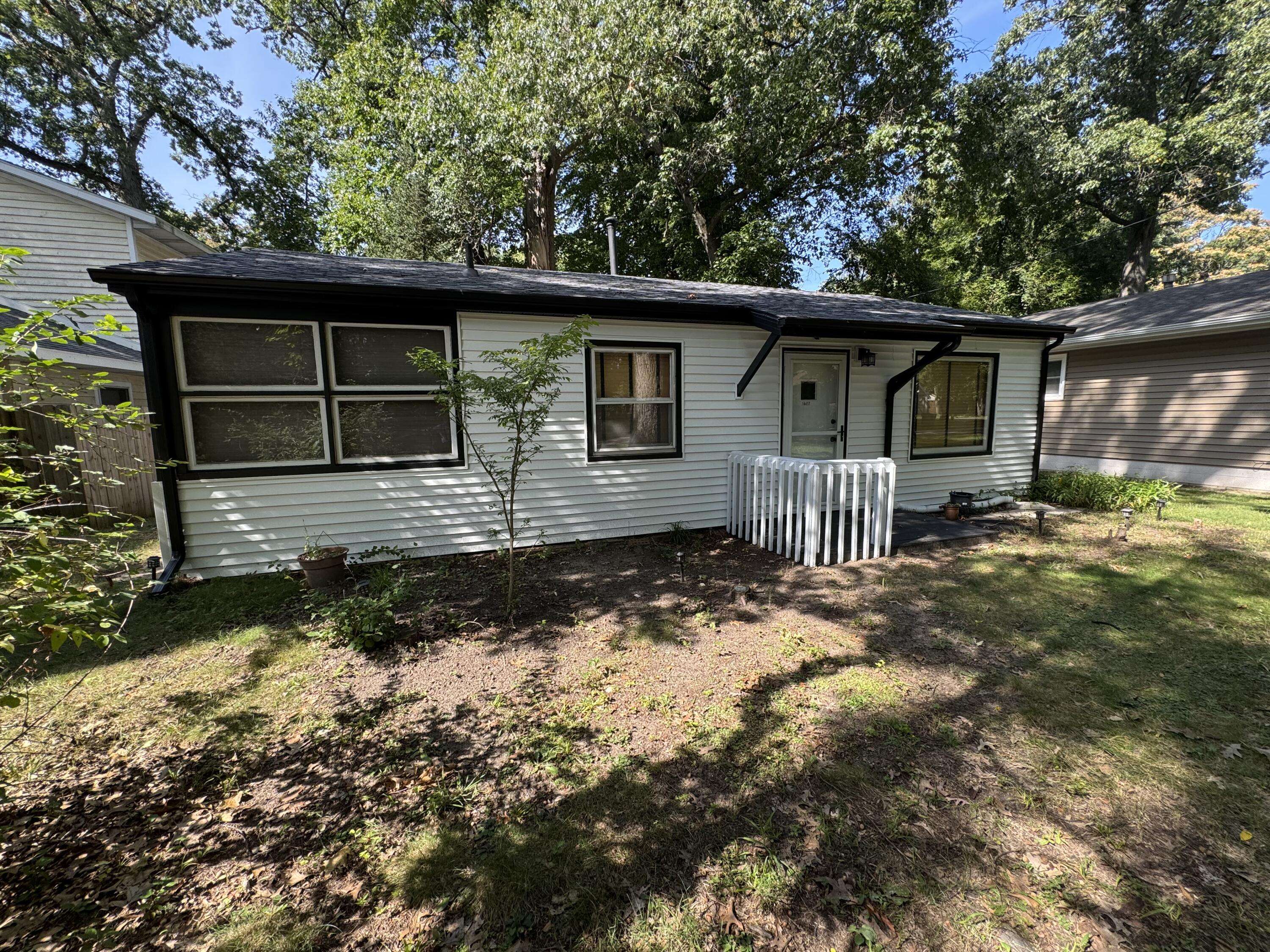 New Buffalo, MI 49117,14417 Pinewood DR