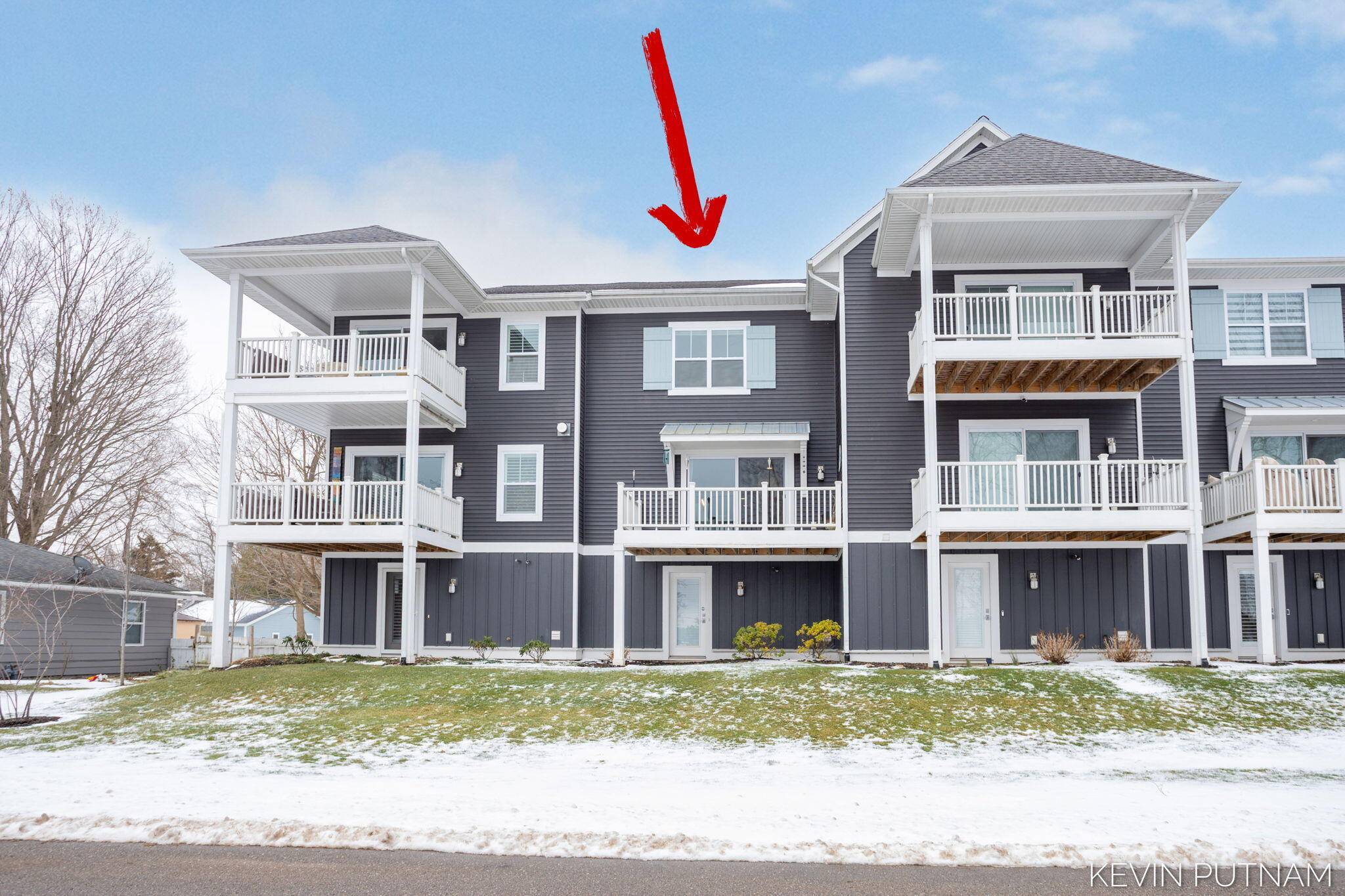 Douglas, MI 49406,160 Keewatin WAY #Unit D/9