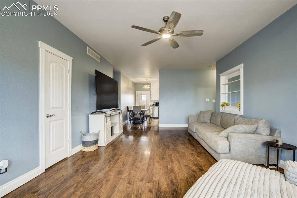 Pueblo, CO 81007,995 N Matt DR