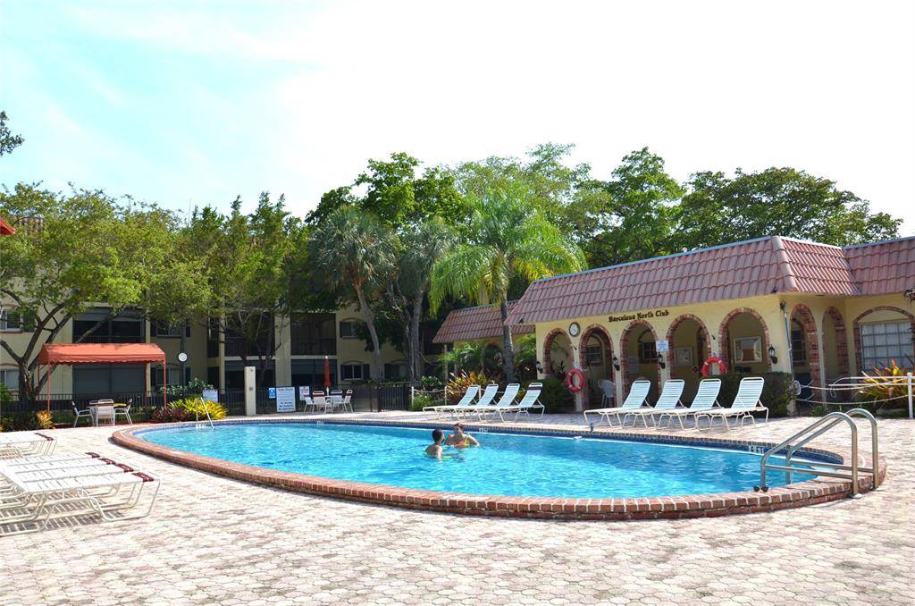 Pompano Beach, FL 33060,255 S Cypress Rd #342