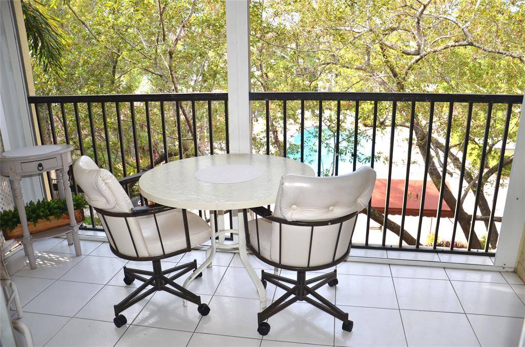 Pompano Beach, FL 33060,255 S Cypress Rd #342