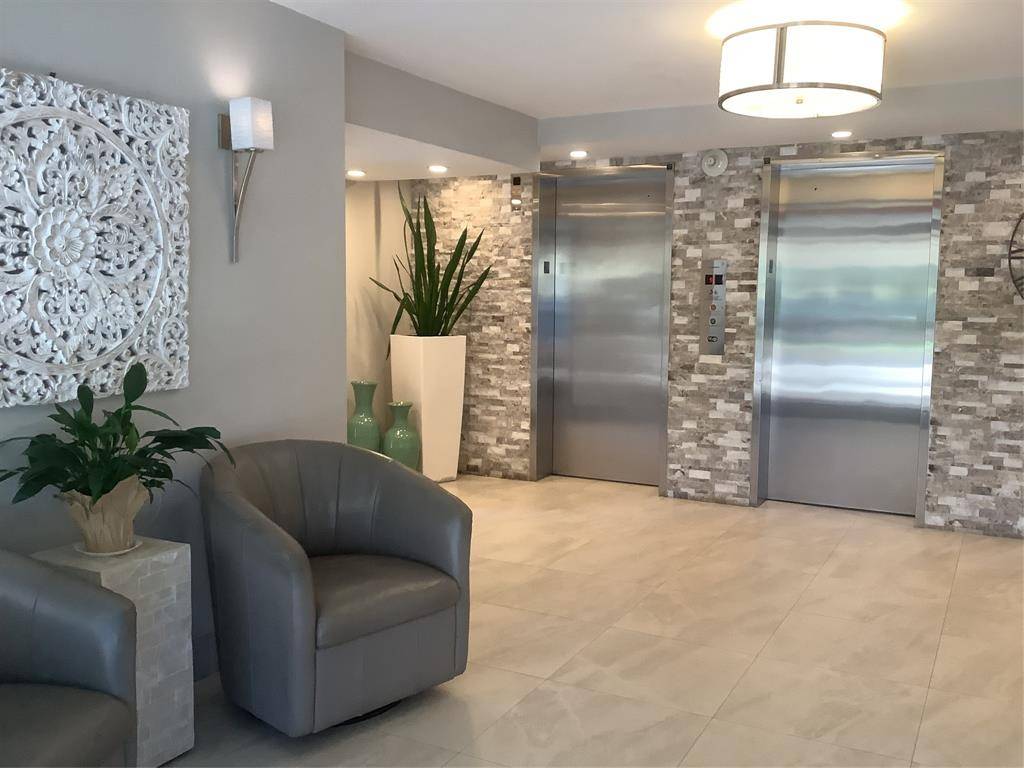 Pompano Beach, FL 33069,575 Oaks Ln #608