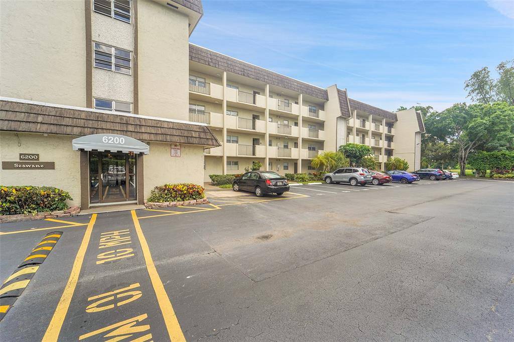 Lauderhill, FL 33319,6200 NW 44th St #106