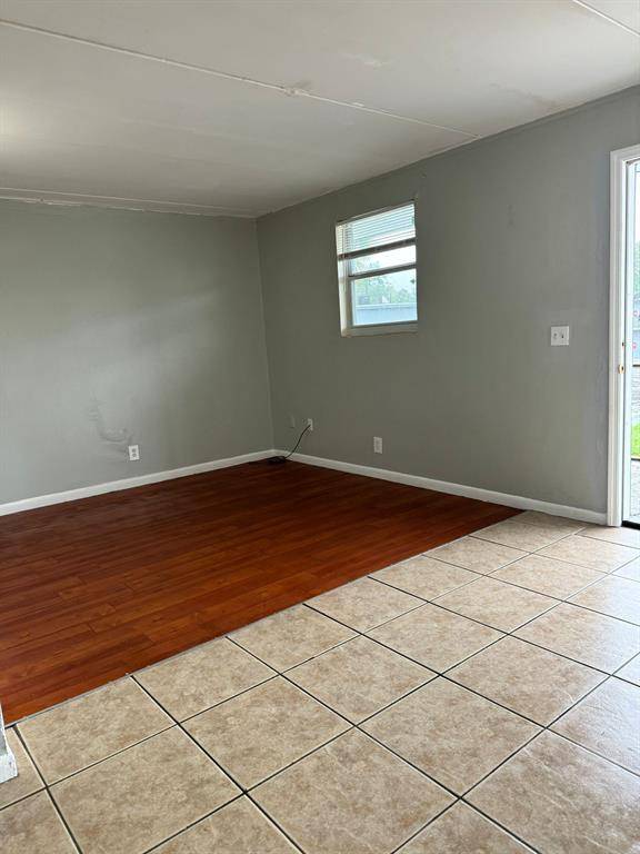 Jacksonville, FL 32254,Address not disclosed