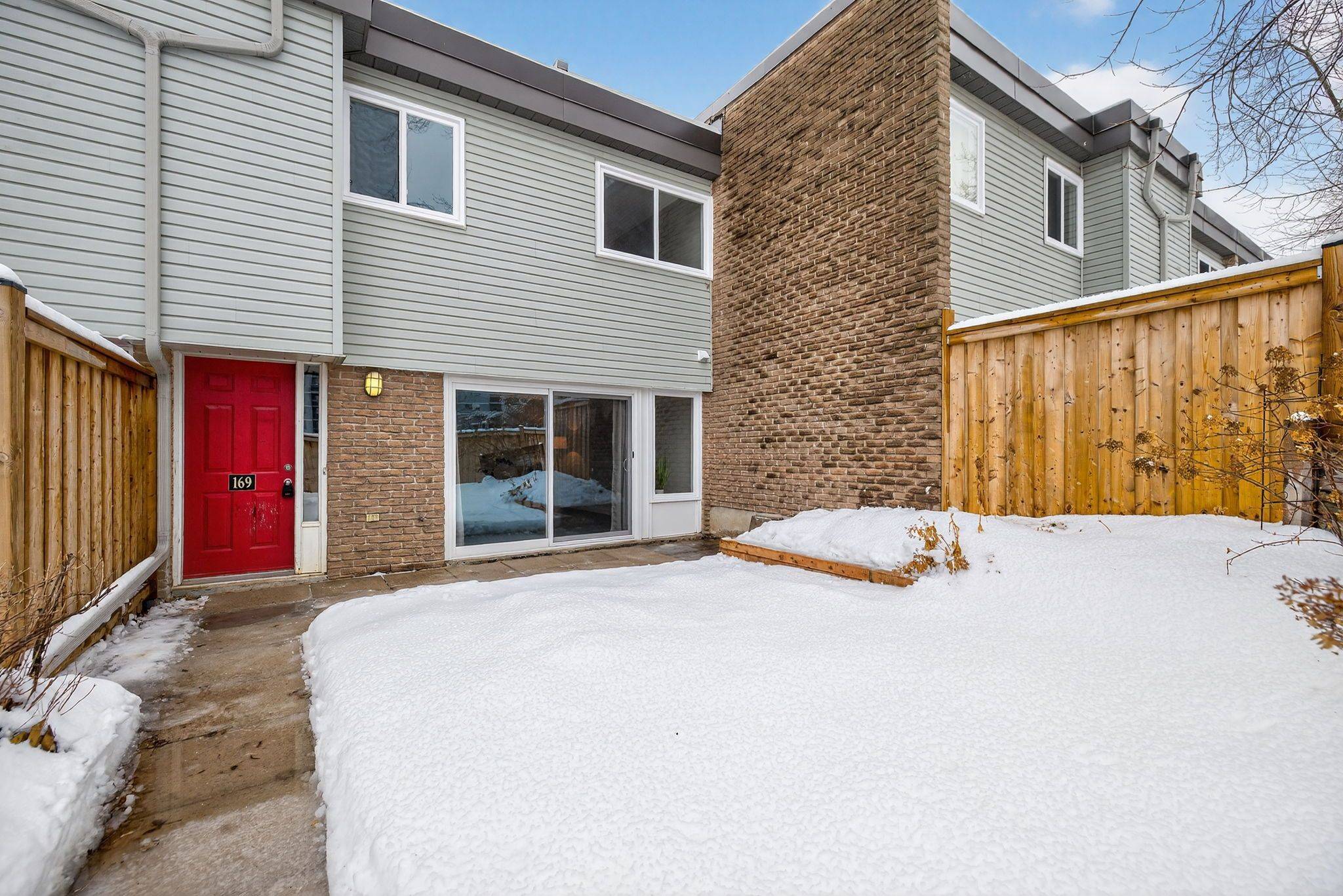 Aurora, ON L4G 3M2,169 Milestone CRES #33