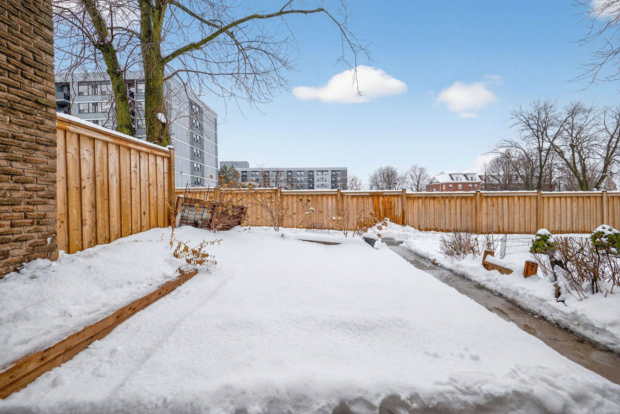 Aurora, ON L4G 3M2,169 Milestone CRES #33