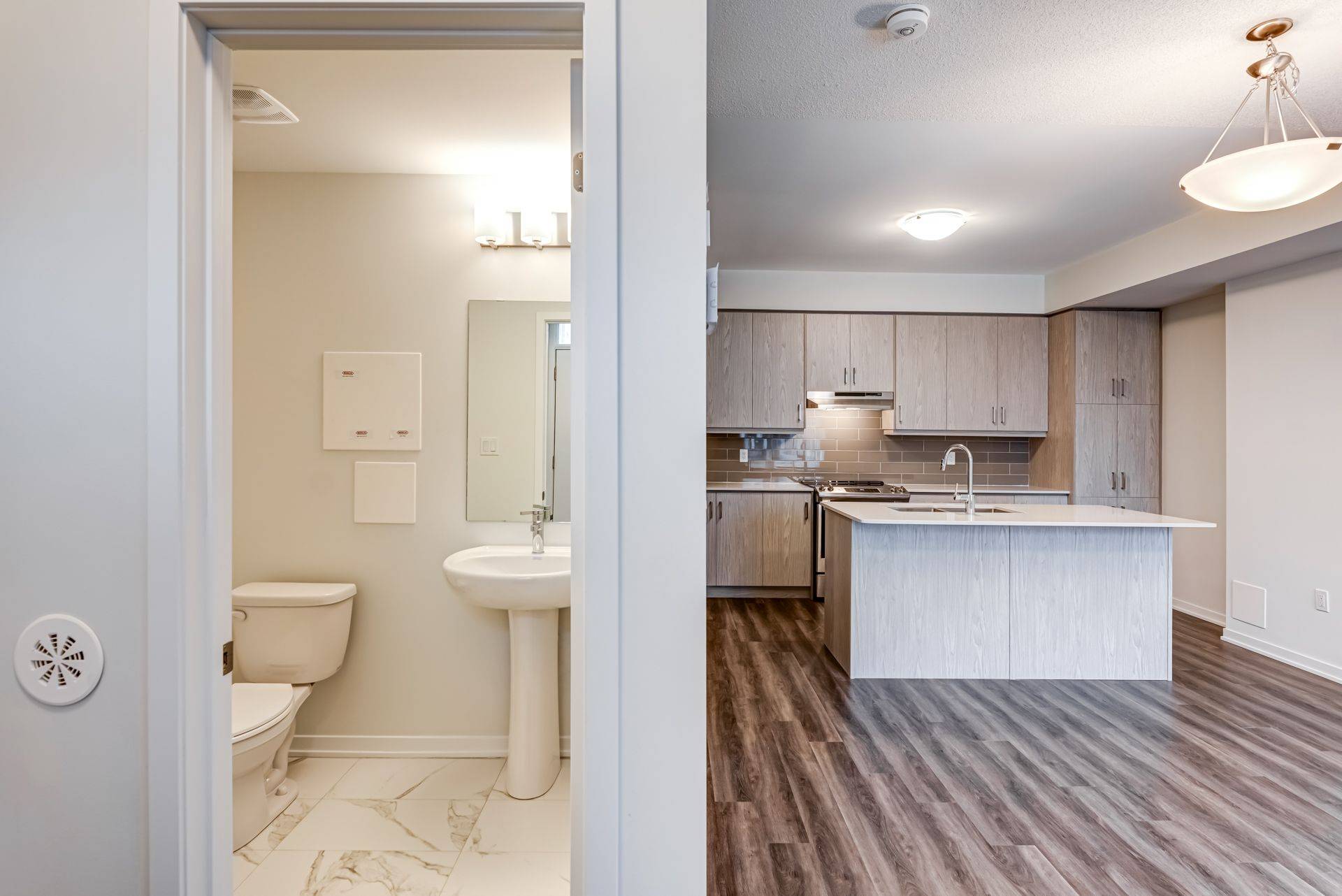 Vaughan, ON L4K 5Z8,80 Honeycrisp CRES #TH377