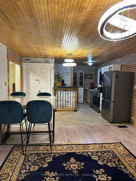 Georgina, ON L4P 2Z1,265 Pasadena DR #Main