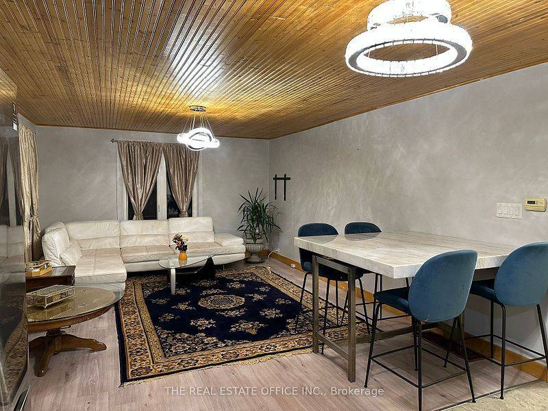 Georgina, ON L4P 2Z1,265 Pasadena DR #Main