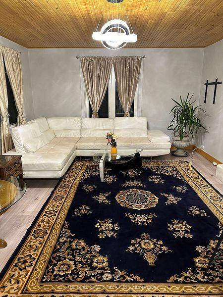 Georgina, ON L4P 2Z1,265 Pasadena DR #Main