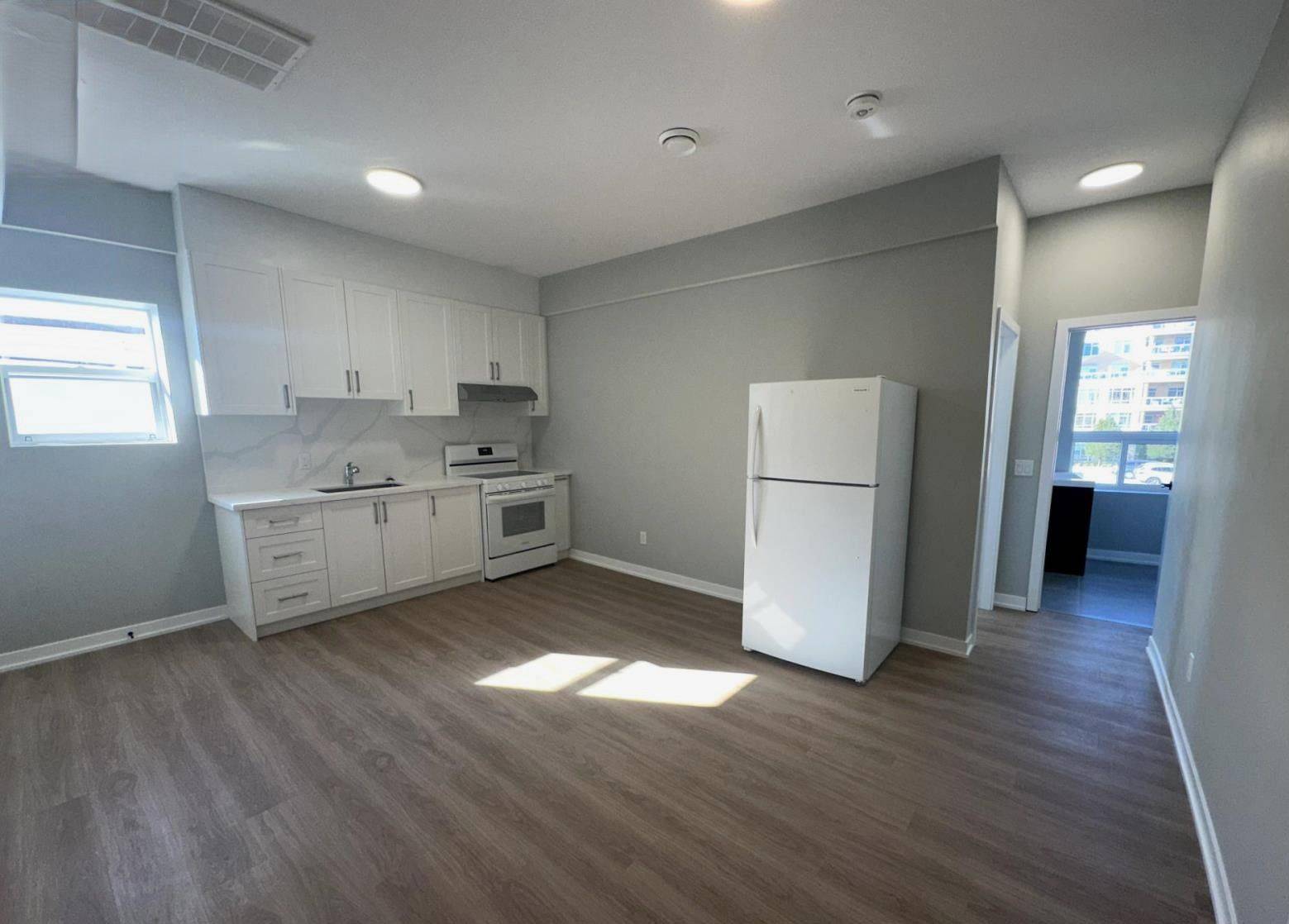 Aurora, ON L4G 1H4,9 Wellington ST E #C