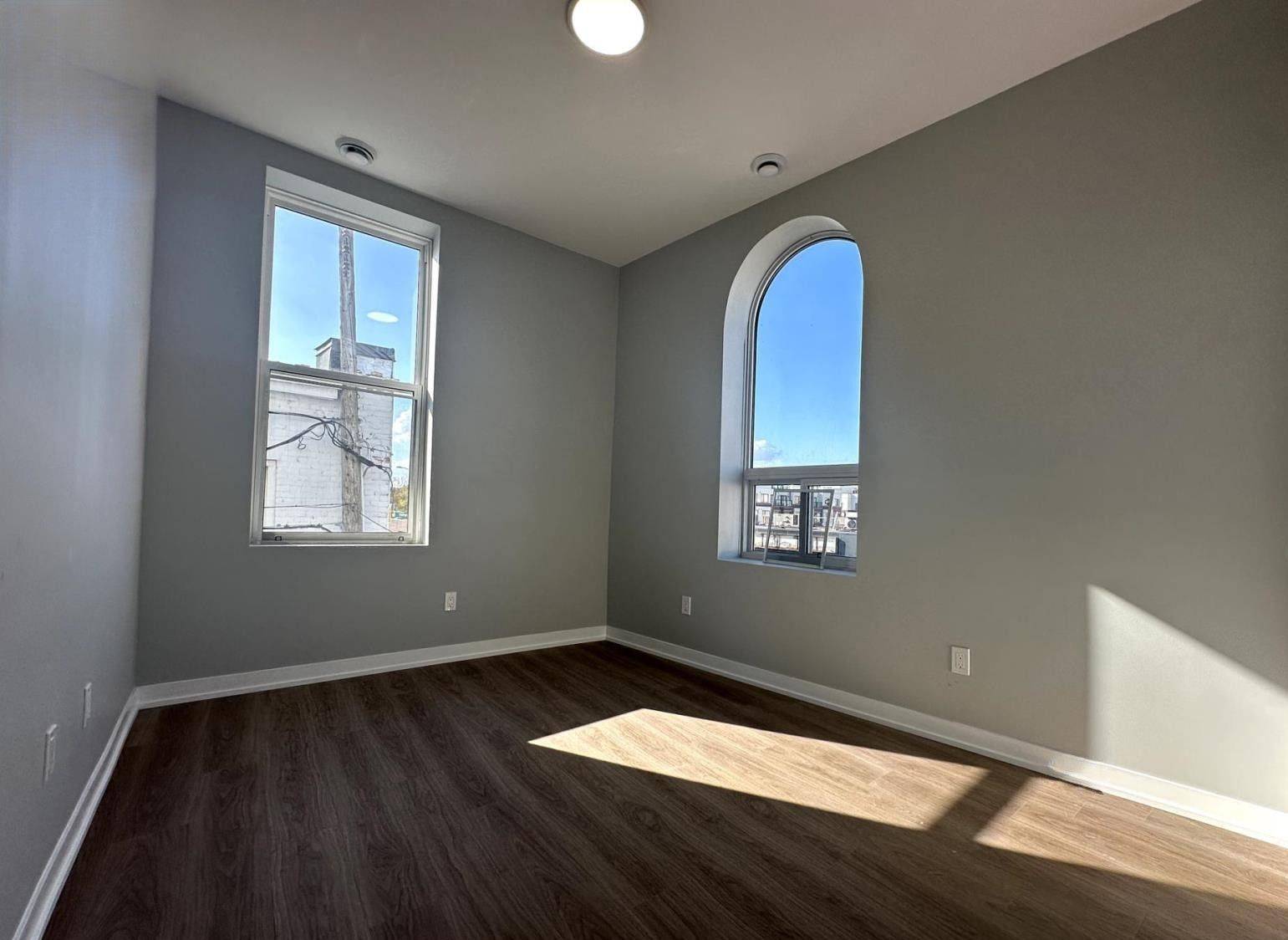 Aurora, ON L4G 1H4,9 Wellington ST E #C