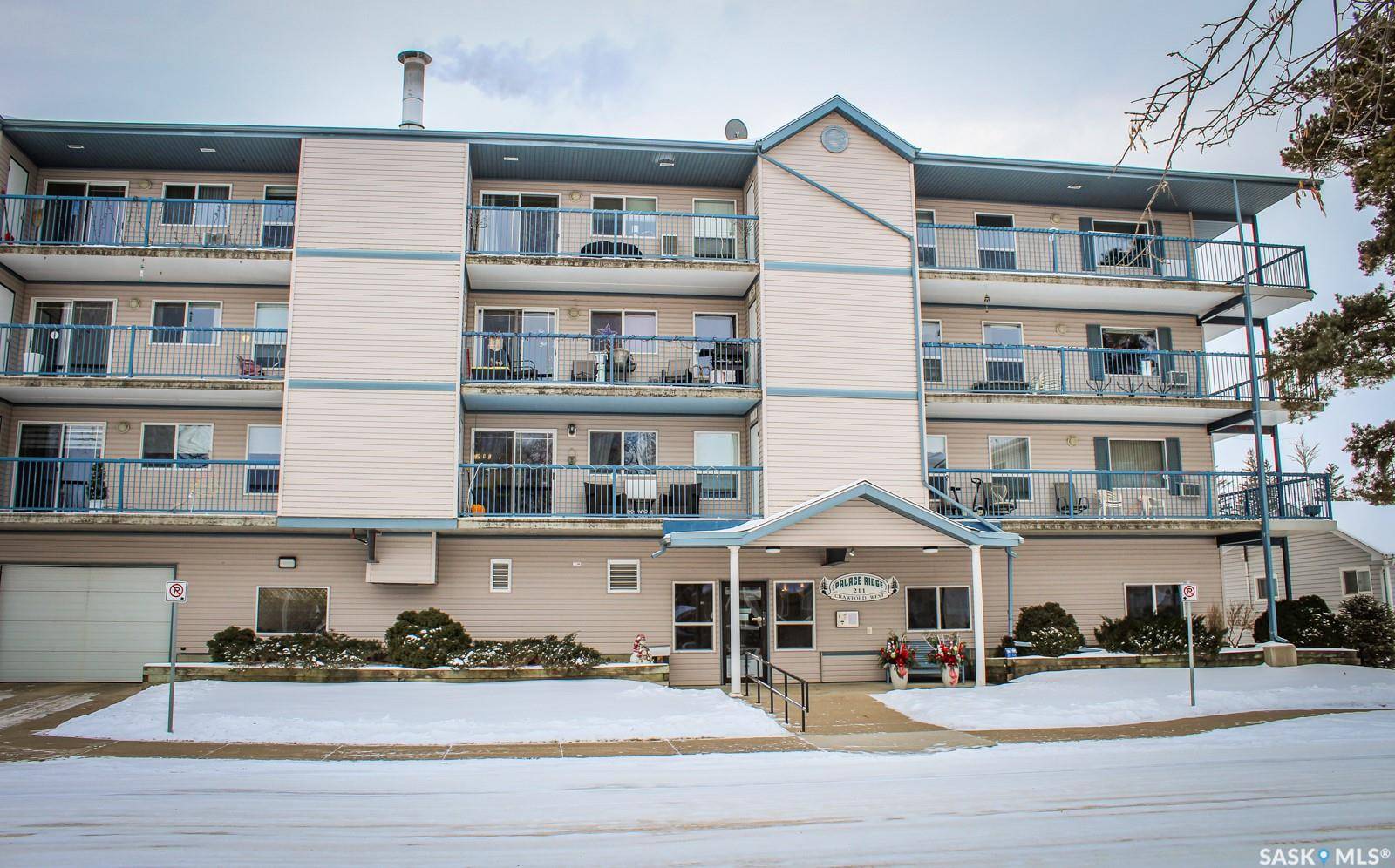 Melfort, SK S0E 1A0,211 Crawford AVENUE #402