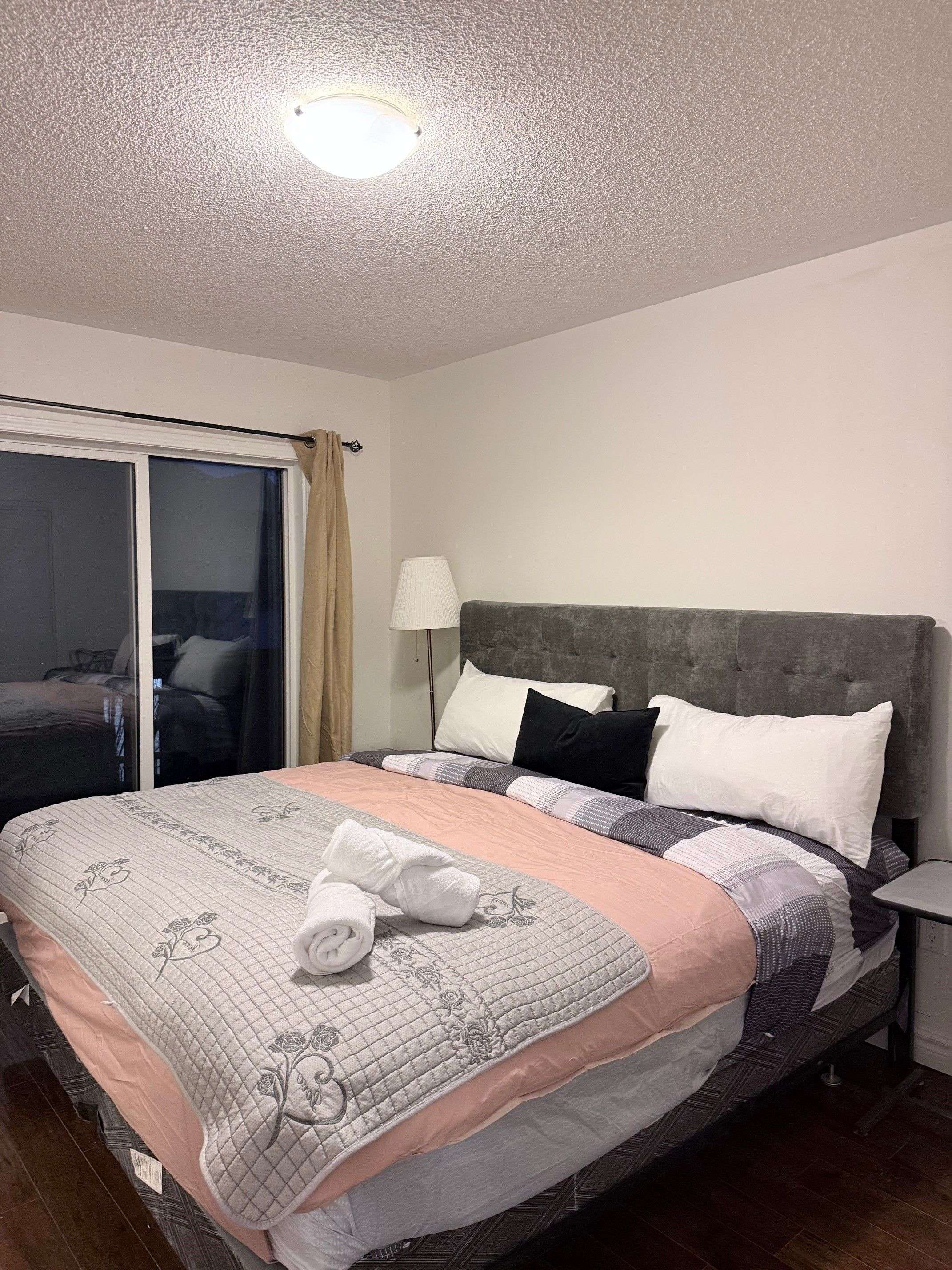 Mississauga, ON L5A 0A7,432 Ladycroft TER #Main and Upper