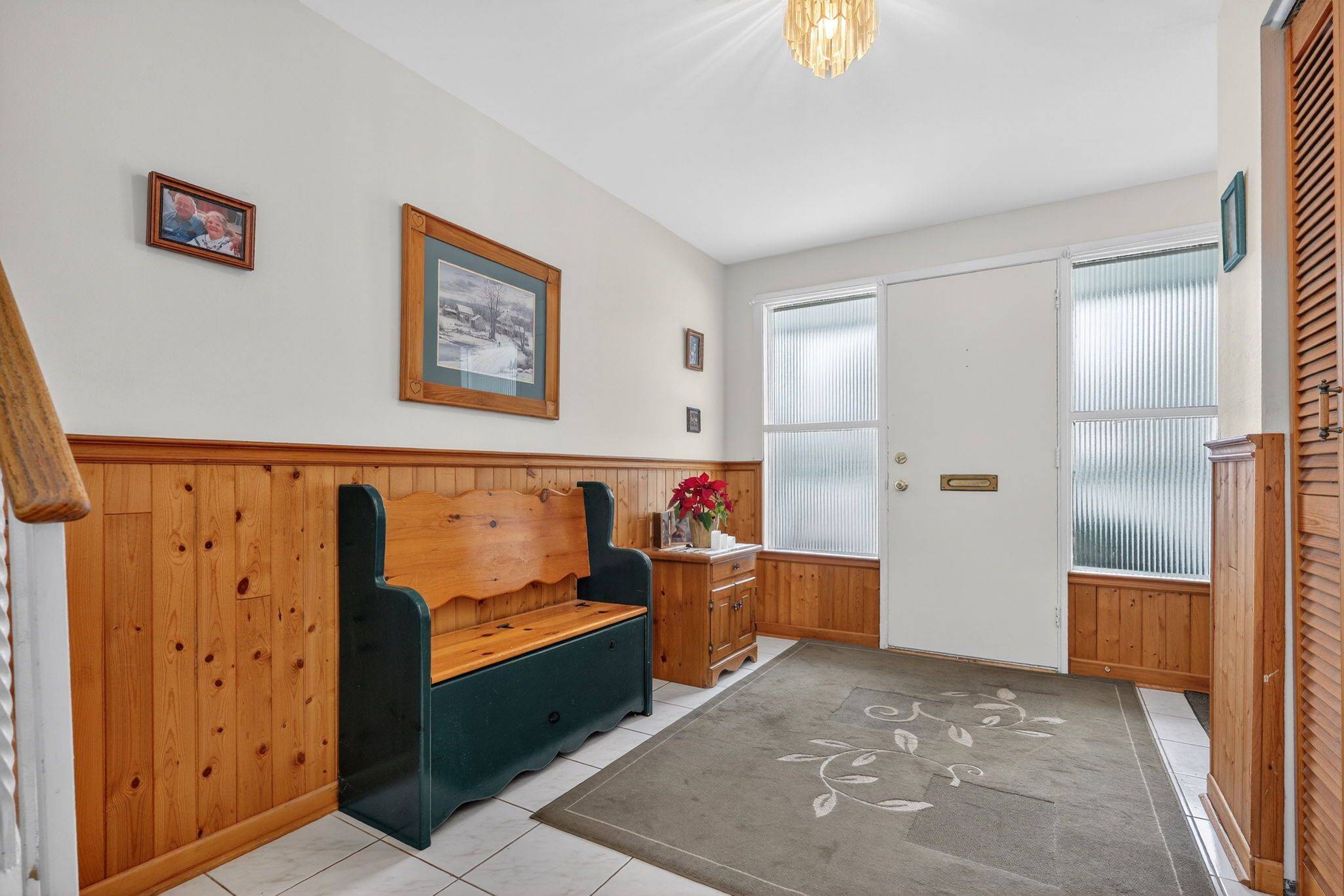 Halton Hills, ON L7G 2T5,61 Moore Park CRES