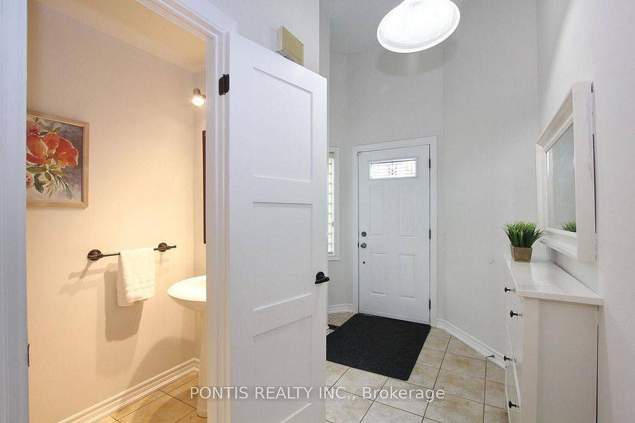 Brampton, ON L6Y 2W9,72 SHELDRAKE CT