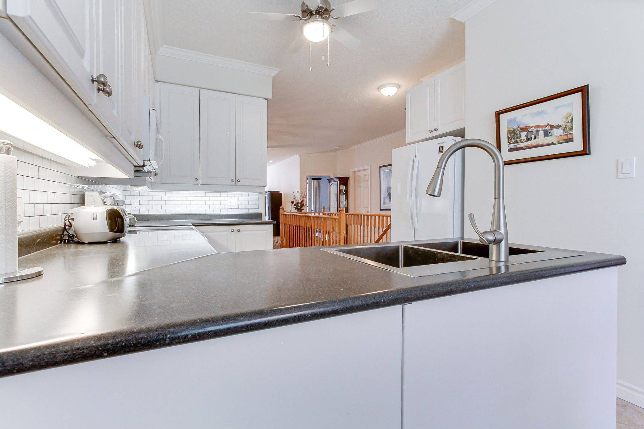 Kawartha Lakes, ON K9V 0A3,174 Lindsay ST N #28