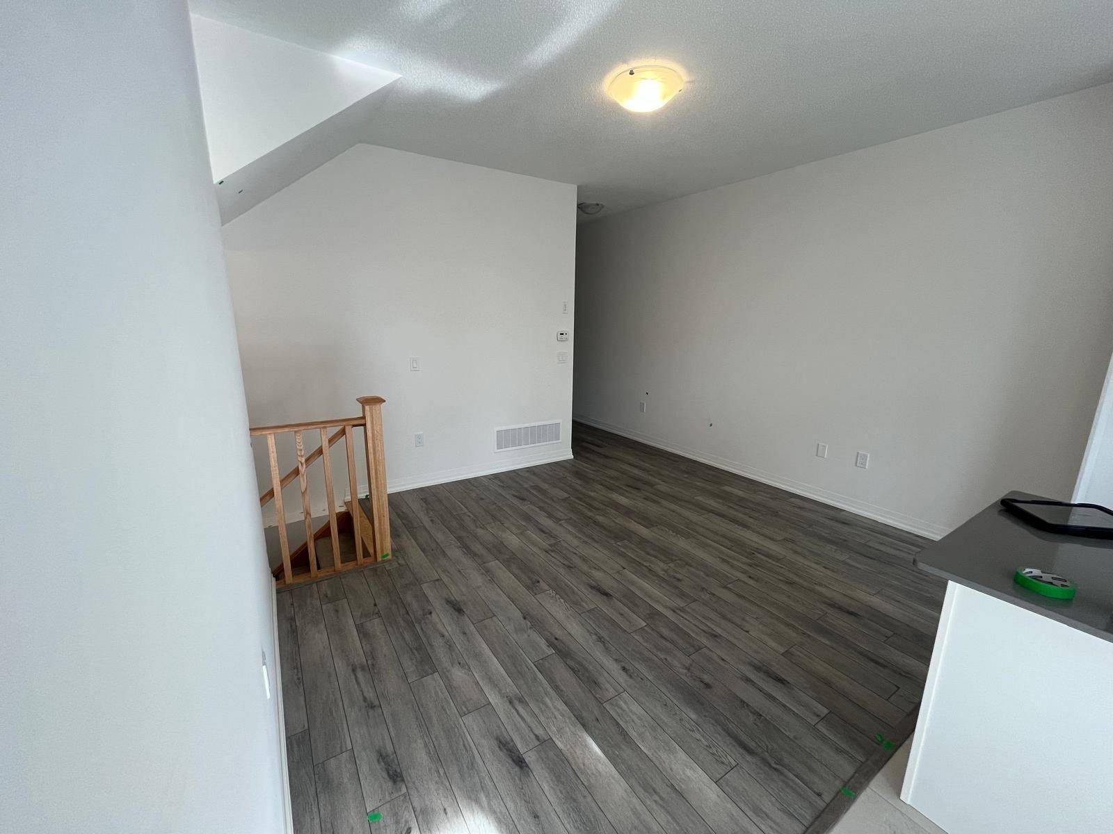 Hamilton, ON L0R 1W0,474 Provident WAY #21