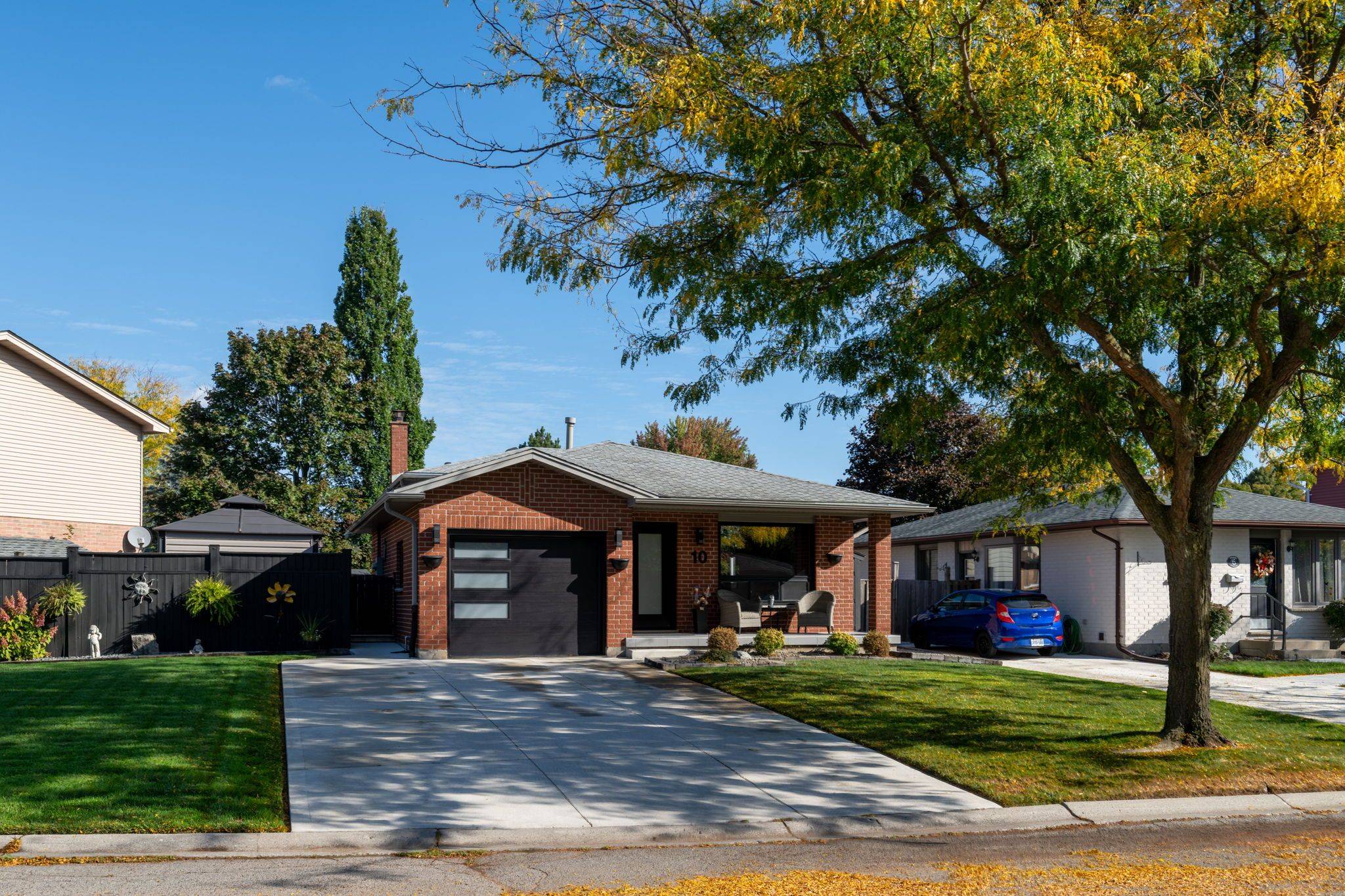 London East, ON N5W 5Z1,10 Danielle CRES
