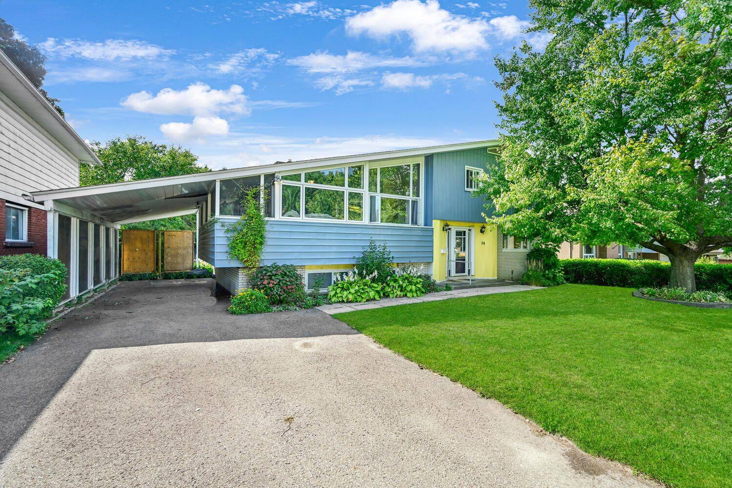 Brockville, ON K6V 3C2,14 Davison AVE