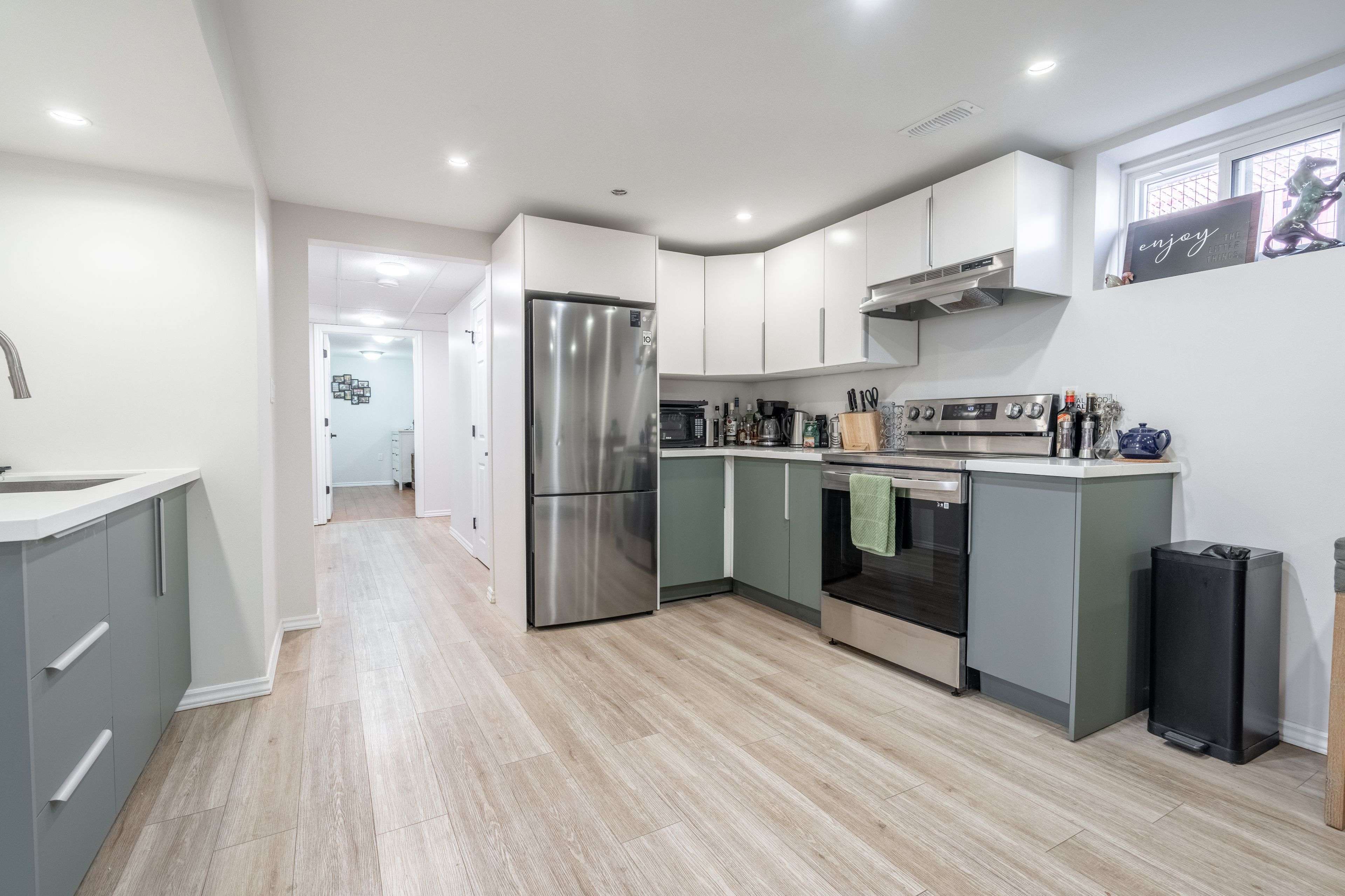 Hamilton, ON L8H 6V5,564 WATERLOO ST #Lower