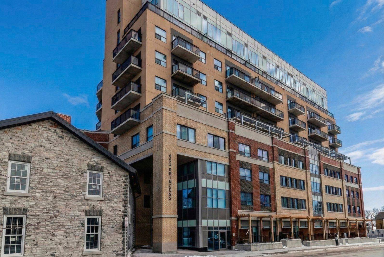 Kingston, ON K7L 1E5,652 Princess ST #917