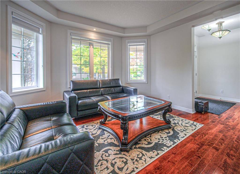 Cambridge, ON N1T 2J9,47 Dellgrove CIR