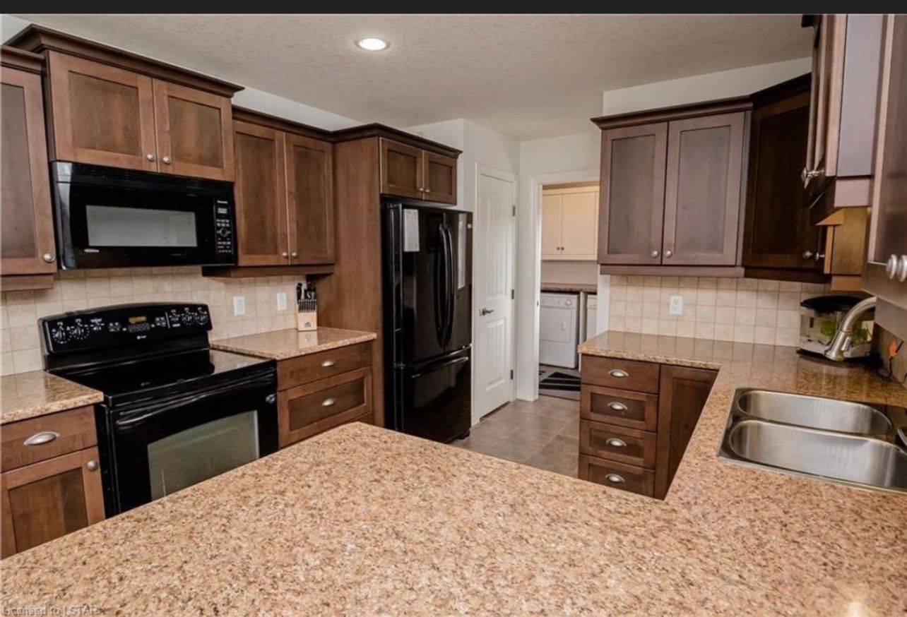 St. Thomas, ON N5P 0A9,26 Pine Valley DR