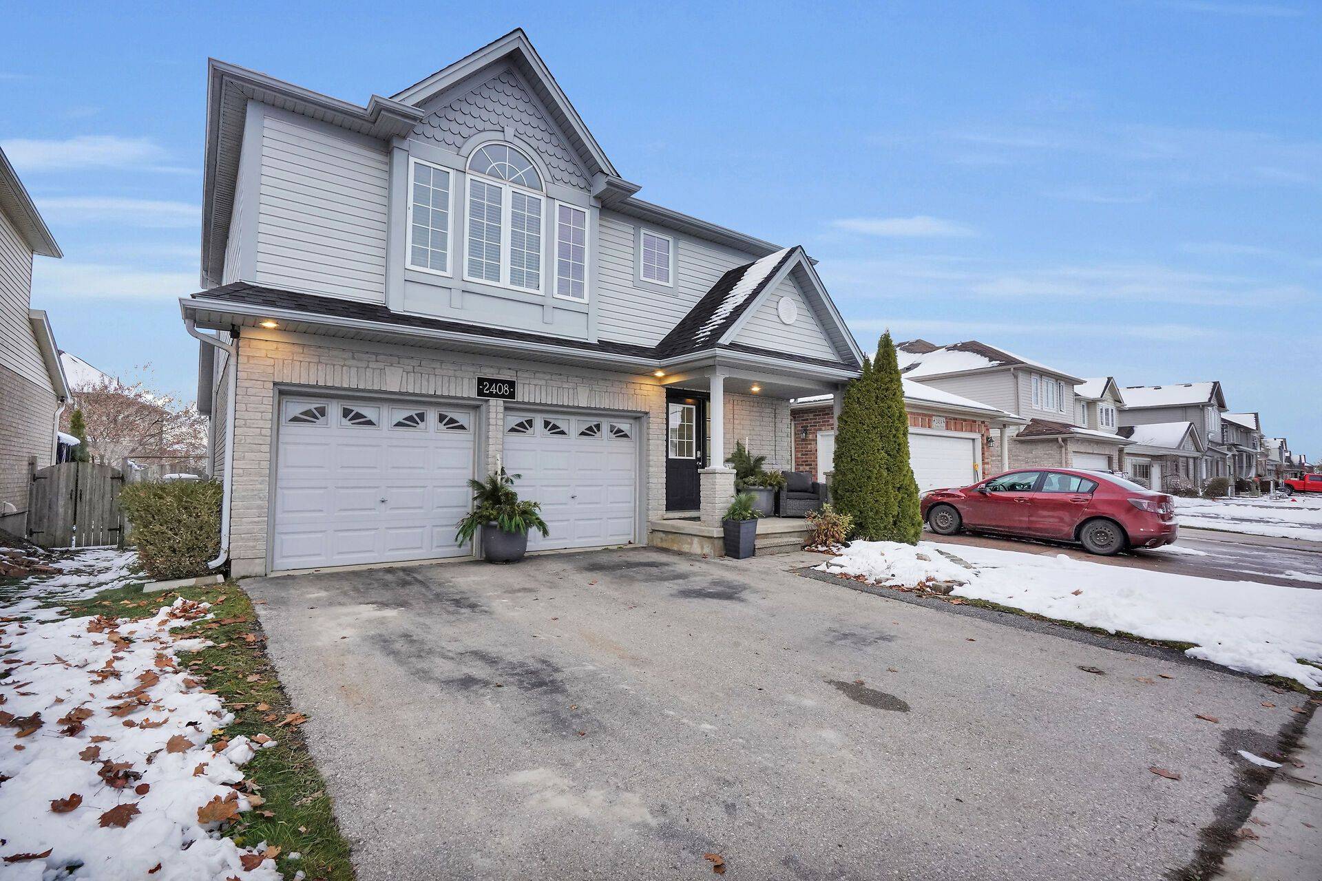 London South, ON N6M 0B3,2408 Asima DR