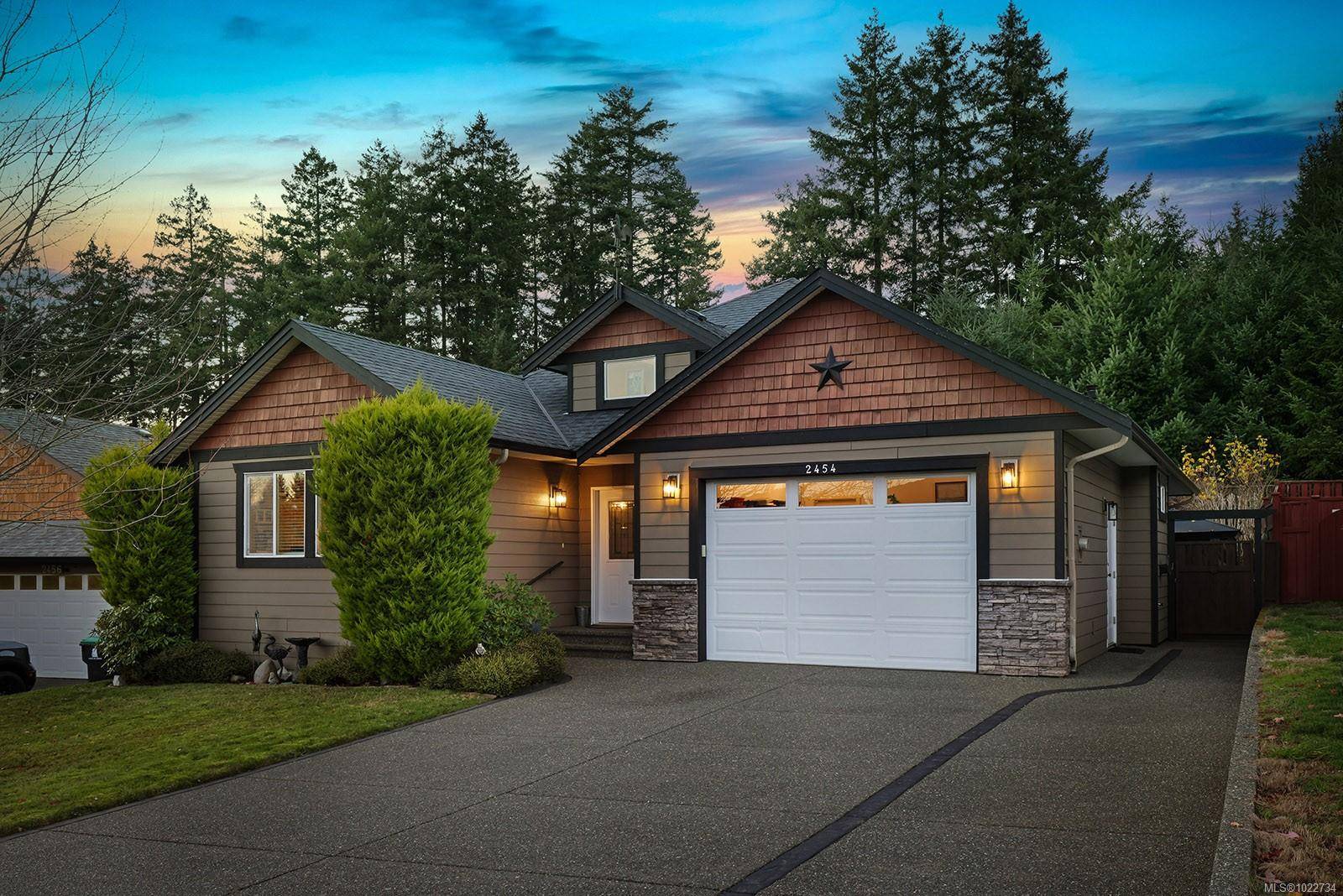 Comox, BC V9M 0A6,2454 Avro Arrow Dr