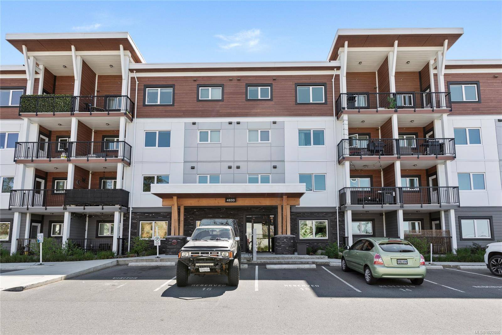 Nanaimo, BC V9T 0M8,4830 CEDAR RIDGE Pl #218