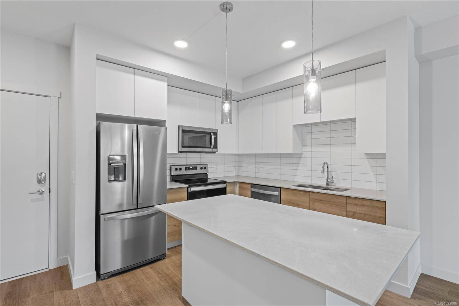 Nanaimo, BC V9T 0M8,4830 CEDAR RIDGE Pl #218