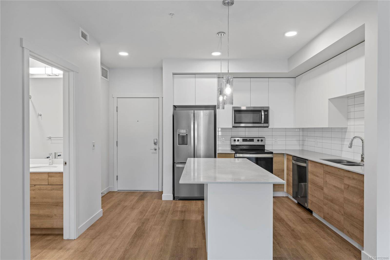 Nanaimo, BC V9T 0M8,4830 CEDAR RIDGE Pl #218