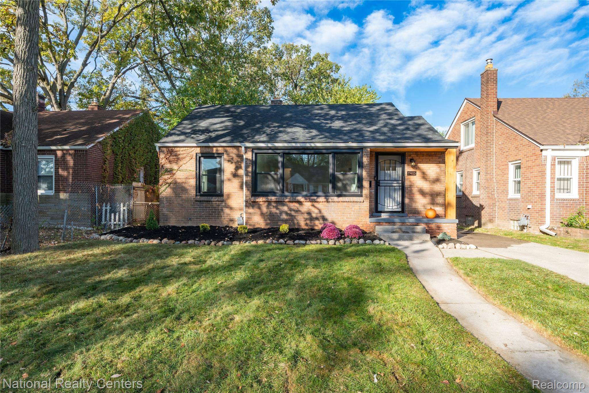 Detroit, MI 48235,19415 Coyle ST