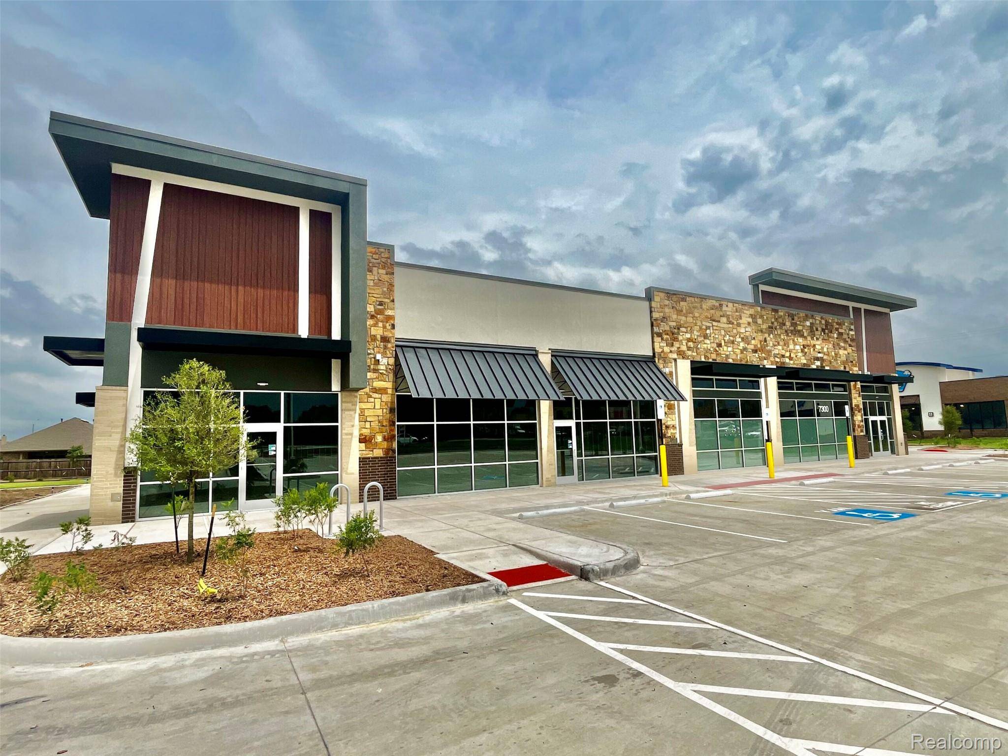 Westland, MI 48185,7051 n wayne rd N