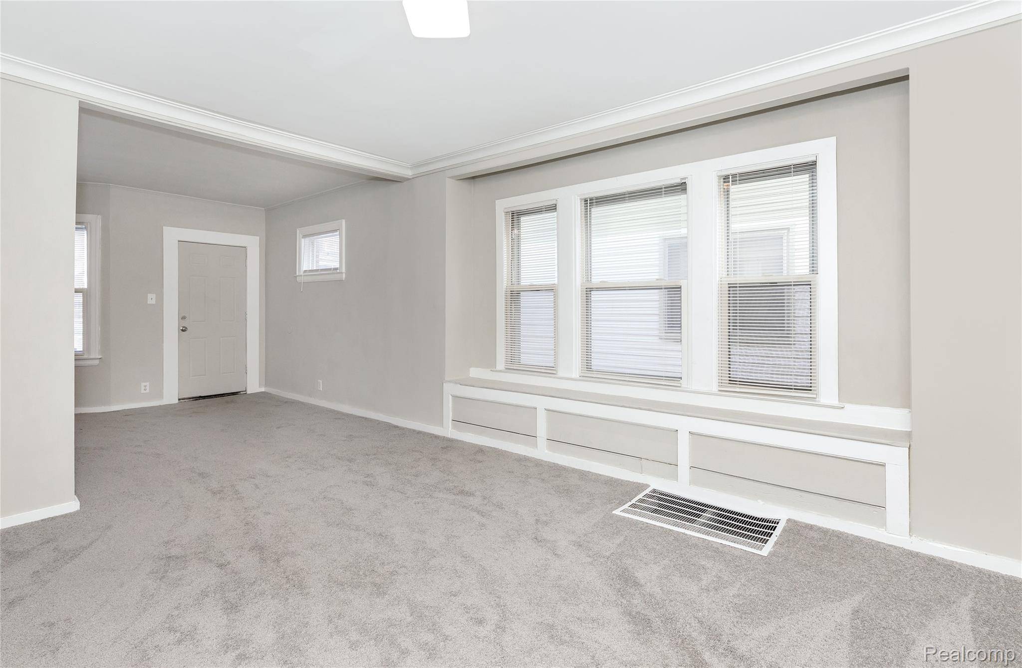 Detroit, MI 48215,643 Navahoe ST