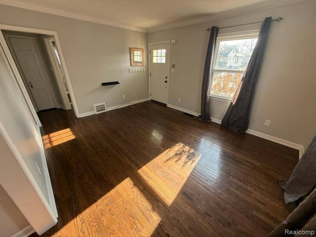 Ferndale, MI 48220,389 Channing ST