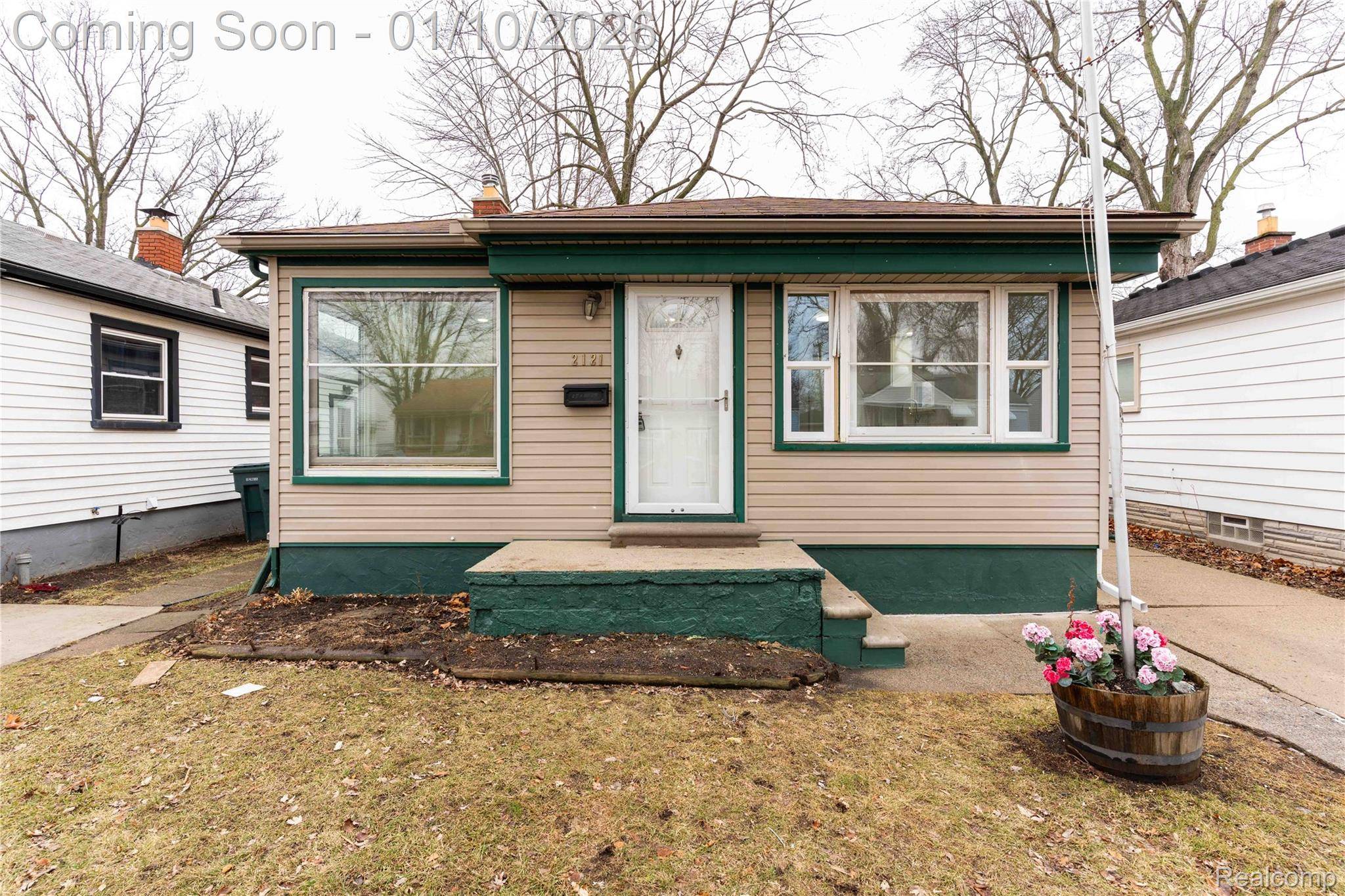Lincoln Park, MI 48146,2121 Buckingham AVE