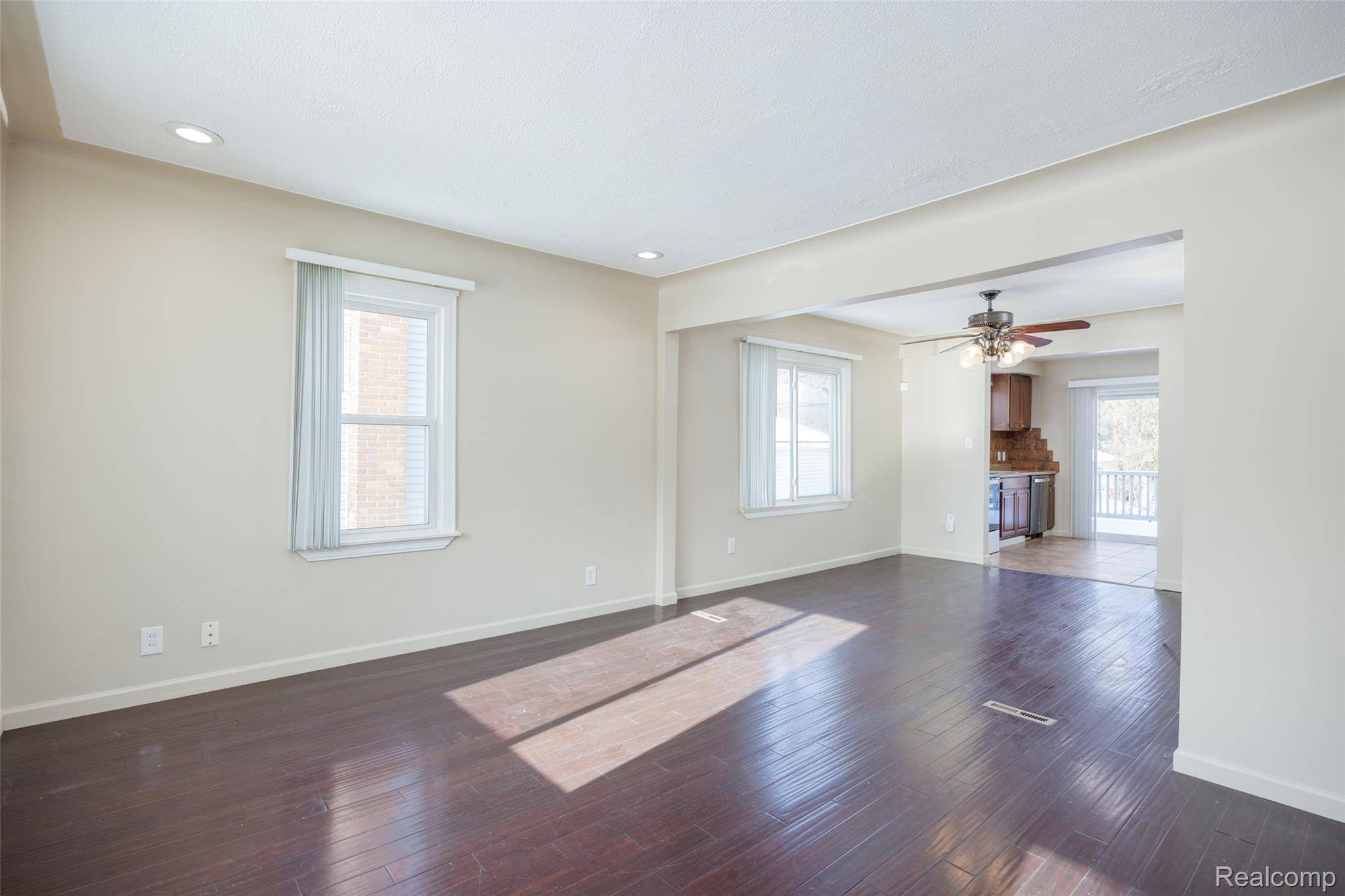 Southfield, MI 48075,19490 Goldwin ST